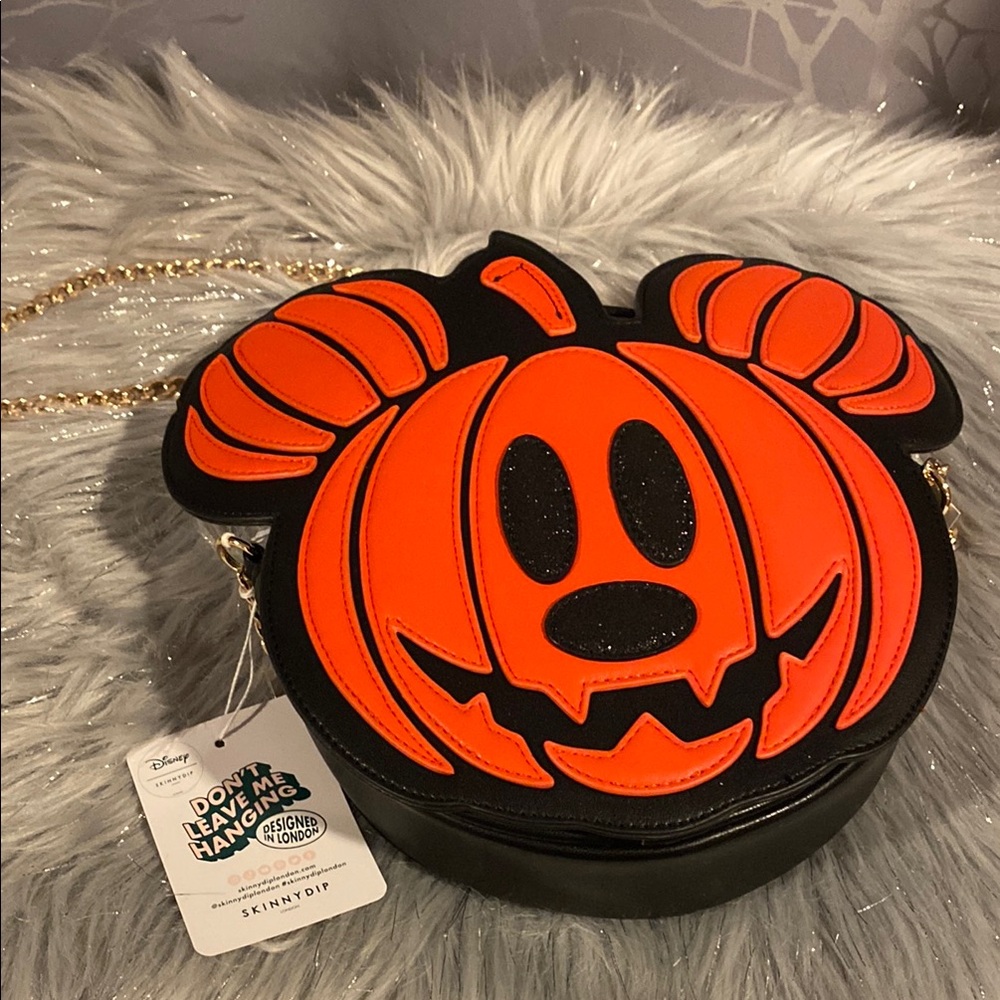 BNWT DISNEY SKINNYDIP Halloween Mickey Mouse Pumpkin Crossbody Bag